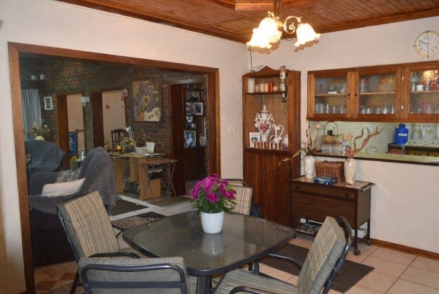 5 Bedroom Property for Sale in Stilfontein Ext 4 North West